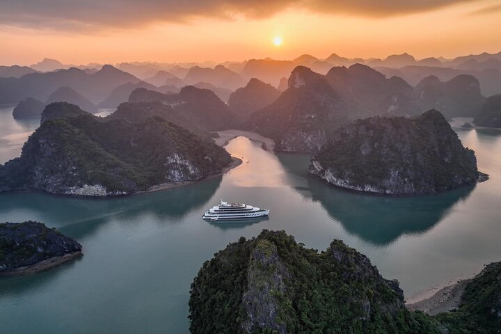 Elite Of The Seas Cruise