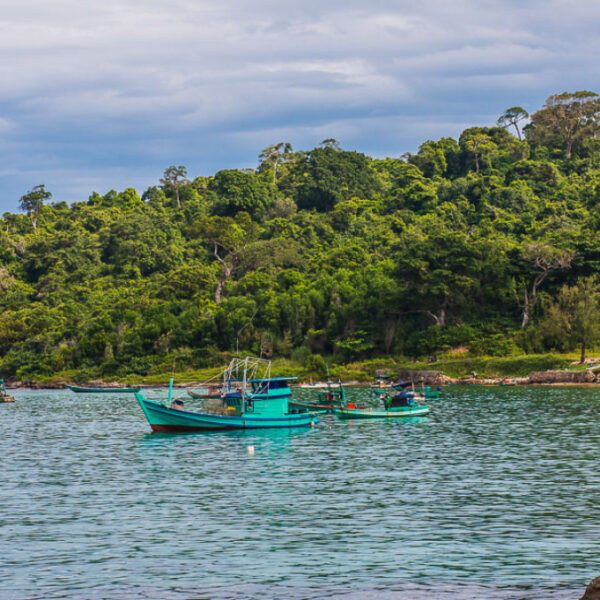 Phu Quoc Travel Guide 2025 – Top Things to Do, Eat & Explore