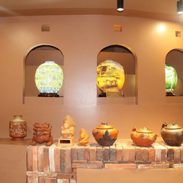 Top 7 Reasons to Visit the Amazing Bat Trang Pottery Village Near Hanoi
