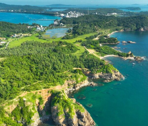 Co To Island Vietnam Travel Guide 2025 – Best Things to Do, Eat & Know Before You Go