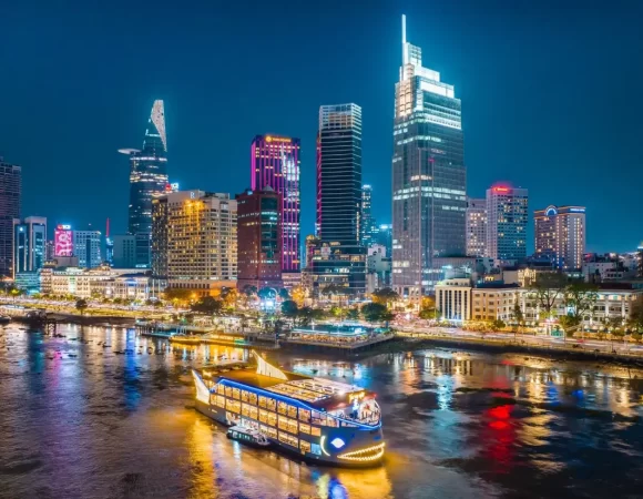 Ho Chi Minh City Travel Guide: 5 Best Places to Explore Saigon