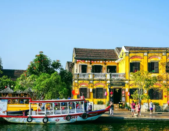6 UNFORGETTABLE THINGS TO DO IN HOI AN — The Ultimate Guide to Vietnam’s Lantern Town ✨