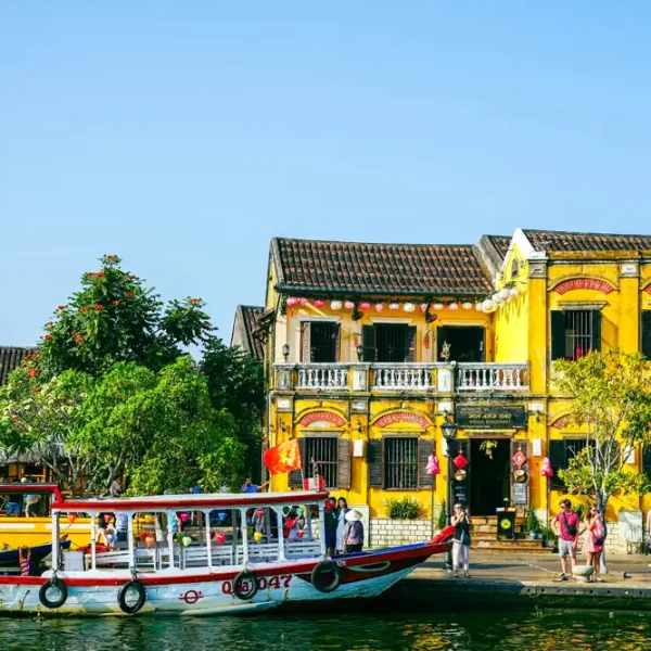 6 UNFORGETTABLE THINGS TO DO IN HOI AN — The Ultimate Guide to Vietnam’s Lantern Town ✨