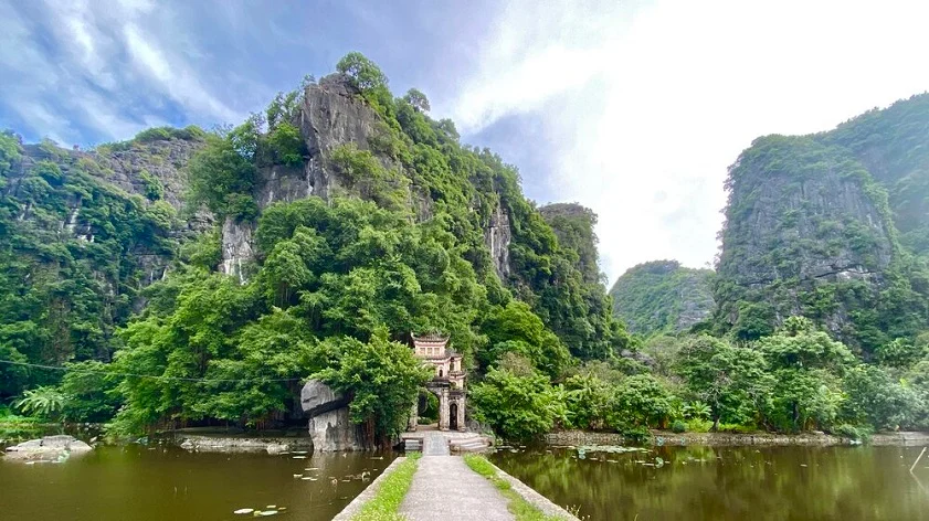 Bich Dong Pagoda