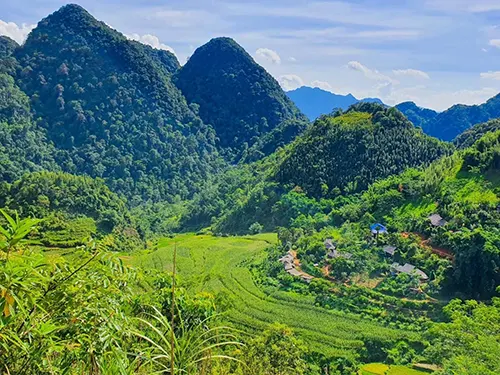 3-Day Pu Luong Village Discovery Plus: Easy Walks, Scenic Rides & Waterfall