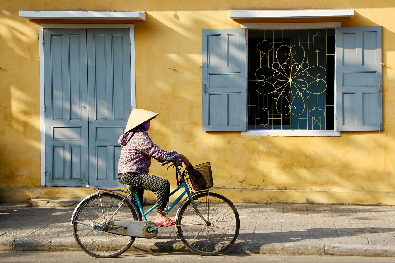 best time to visit Da Nang Hue Hoi An - bicycle, cycling